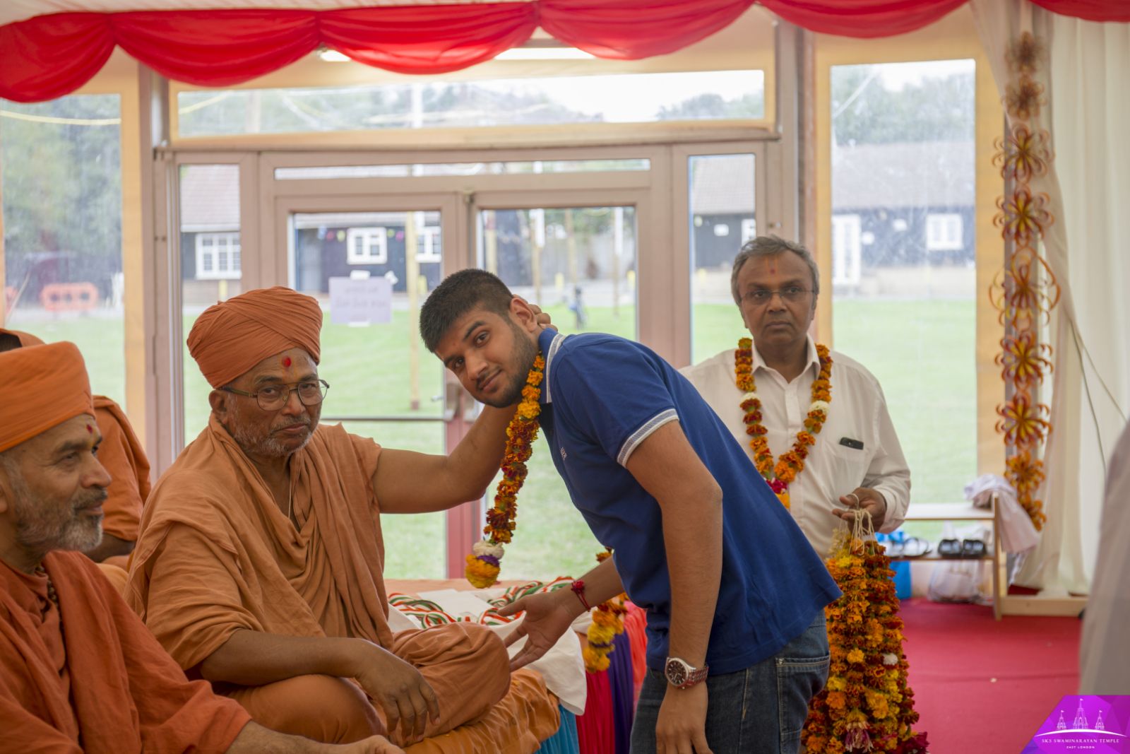 ©1987-2017 SKS Swaminarayan Temple East London
